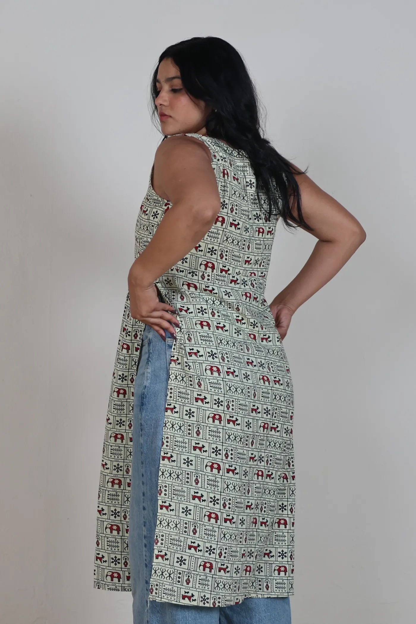 Sakhi Straight Long Kurti